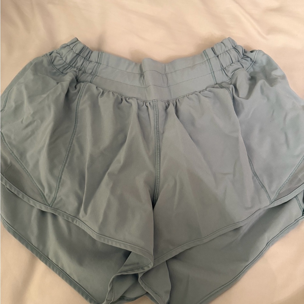 Lululemon “Hotty Hot” Shorts 2.5 inch
